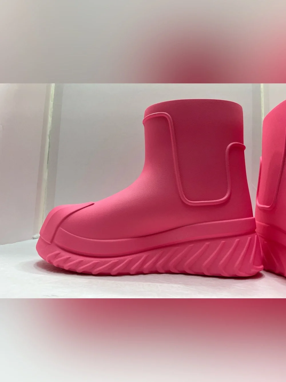 adidas adiFOM Superstar Boot Pink Frenzy Womens Size 8.5 NWOB IE4613